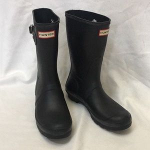 HUNTER BOOTS short boot, black, size 8